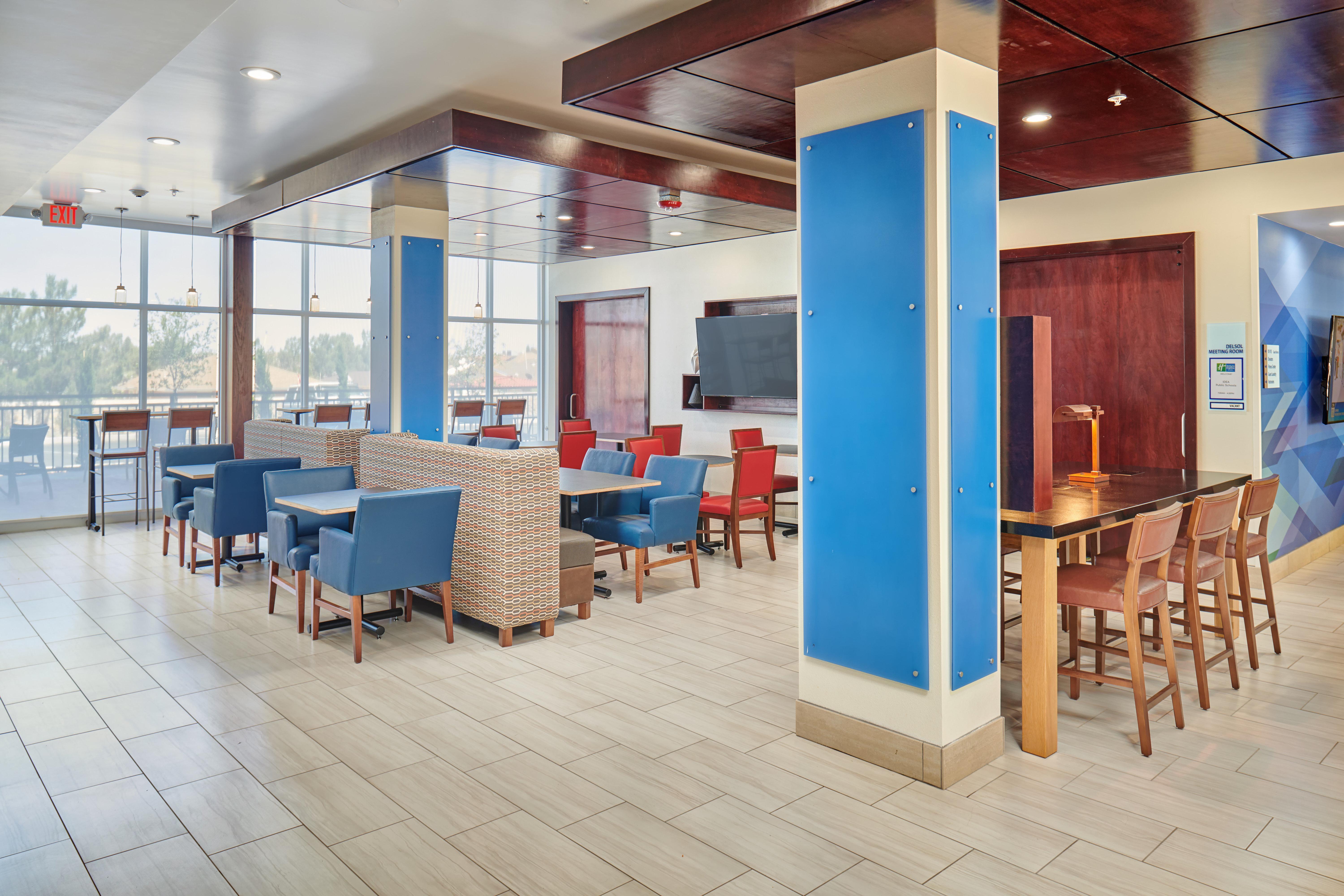 Holiday Inn Express & Suites El Paso East-Loop 375 By Ihg Esterno foto